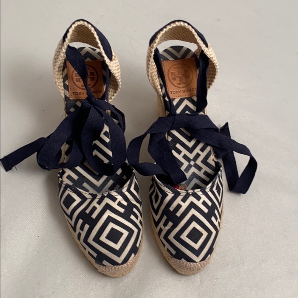 Tory Burch Clubhouse navy and cream geometric espadrilles 39